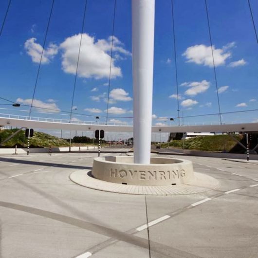 Spectacular New Floating Cycle Roundabout