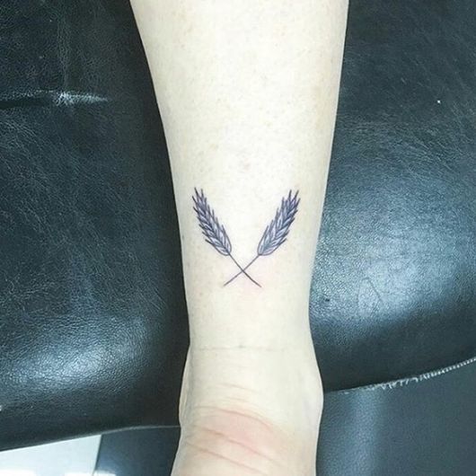 Smart Minimalist Tattoo Ideas That Will Inspire You To Get Inked