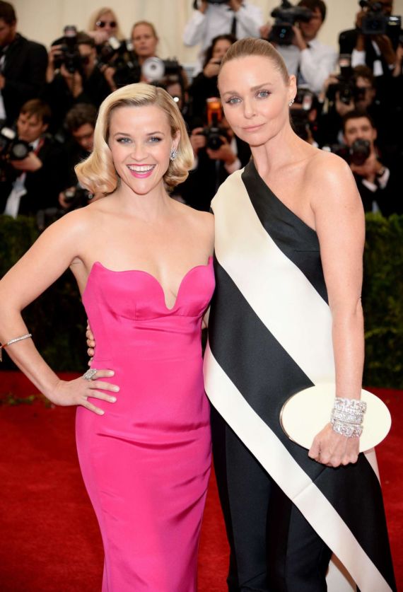 Gorgeous Reese Witherspoon At 2014 Met Gala