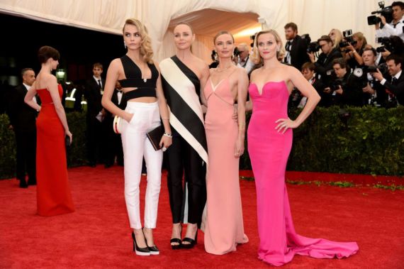 Gorgeous Reese Witherspoon At 2014 Met Gala