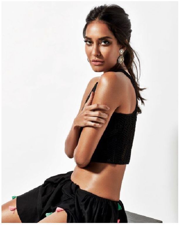 Lisa Haydon For FHM India Magazine