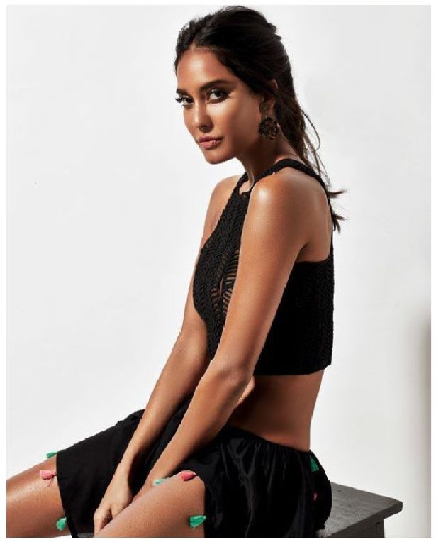 Lisa Haydon For FHM India Magazine