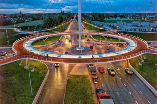 Spectacular New Floating Cycle Roundabout